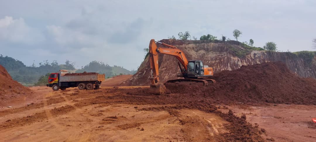 Gold and bauxite mining 4